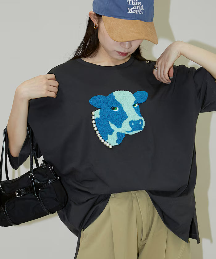 Big T-shirt with Pearl and Sagara Embroidery - Limited Edition - Charcoal Gray
