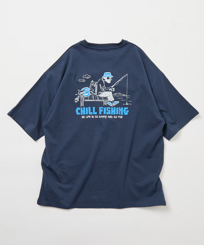 Limited Edition Relaxed Fit Back Print Crew Neck T-Shirt CHILL FISHING MAN