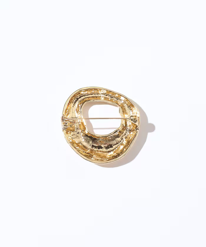Oversized Long Sleeve Brooch Shirt