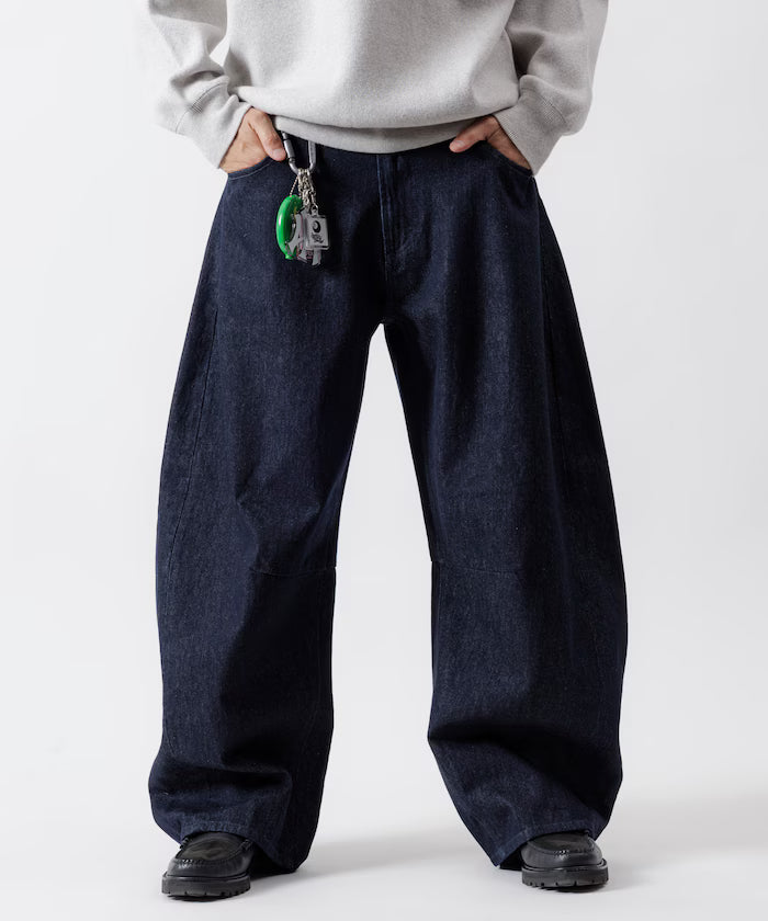 Wide Silhouette Curve Denim Pants One Wash
