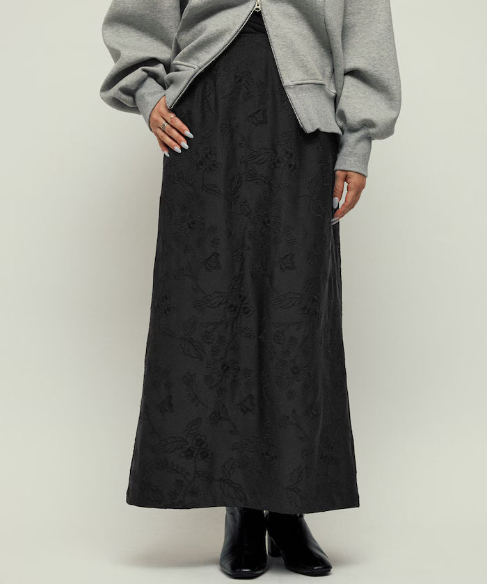 Flower Embroidery I-Line Easy Skirt