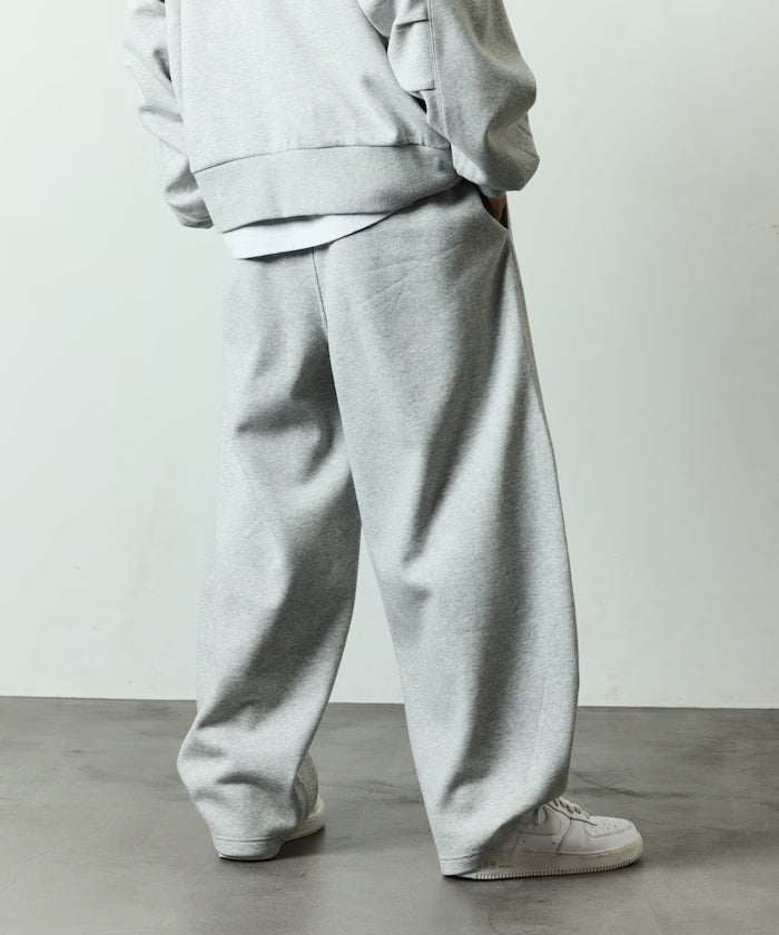 Wide Silhouette Bonding Barrel Leg Sweatpants 【Limited Edition】