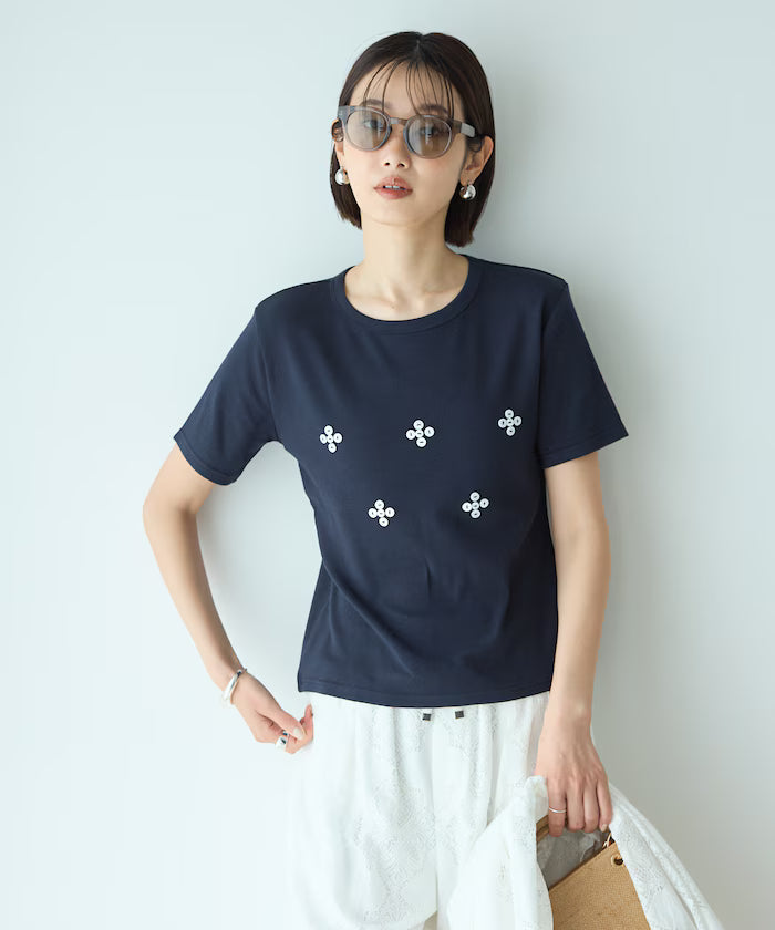 Shell Button Flower Motif Cotton Modal T-Shirt