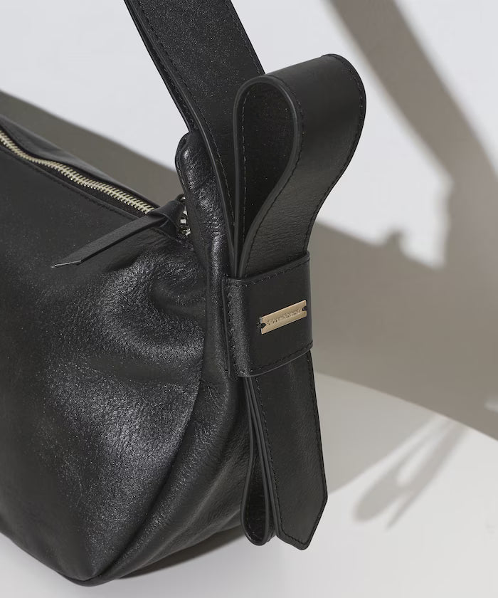 Leather Half Moon Shoulder Bag / Cowhide / Water-Repellent Leather