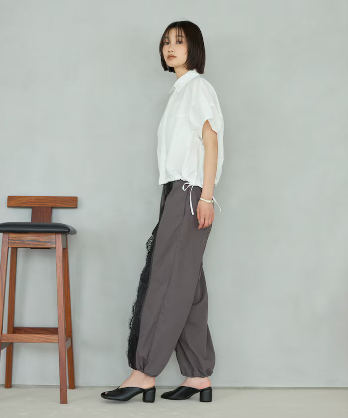 Switch Short Sleeve Hem Code Blouse