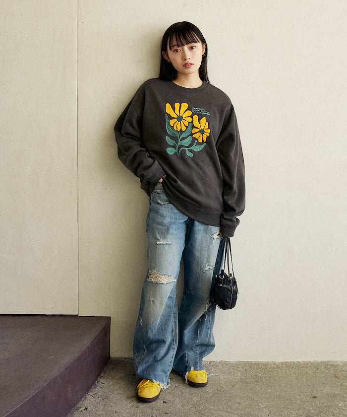 Daisy Embroidered Crew Sweat Limited Edition