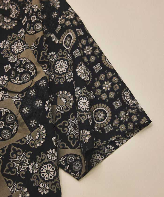 [New color added] Indian-made Relaxed Fit Batik Pattern Print Open Collar Shirt Short Sleeve Small Pattern