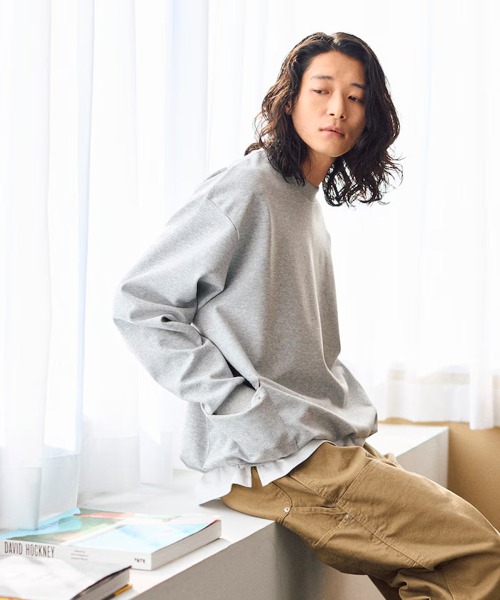 <New Color Added> Side Pocket Spindle Cardboard Crew Neck Sweatshirt