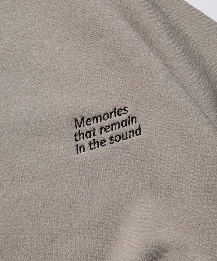 Big silhouette one-point embroidery back print hem code crew neck sweatshirt 【limited edition】