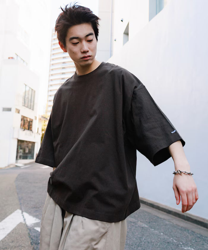 Big Silhouette One Point Crew Neck T-Shirt / Wide Silhouette [Limited Edition] - Brown