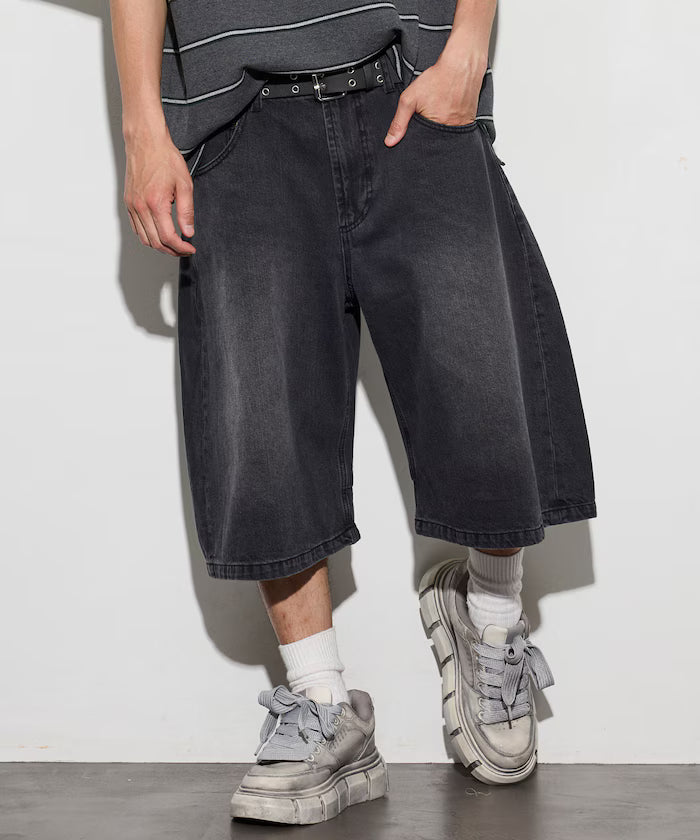 Wide Silhouette Vintage Processed Cropped Curve Denim Shorts