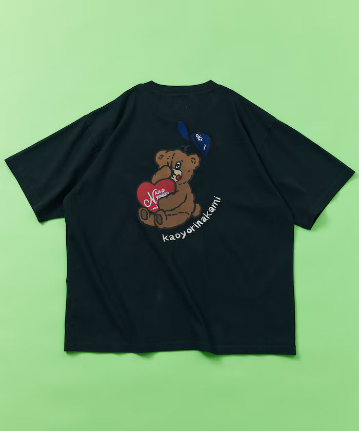 [Sales start on May 22, 12:00] kaoyorinakami × FREAK'S STORE/ Kaoyorinakami exclusive Swary Punch Bear Tee