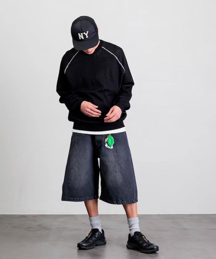 Wide Silhouette One Wash Curved Denim Cropped Shorts