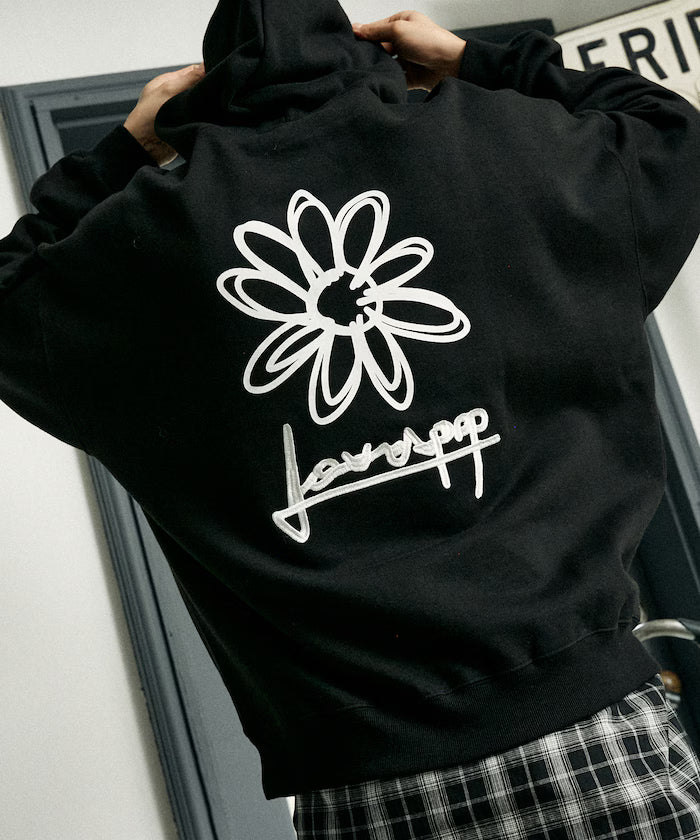 LOVE POP STUDIO FLOWER GRAPHIC HOODIE【Limited Edition】