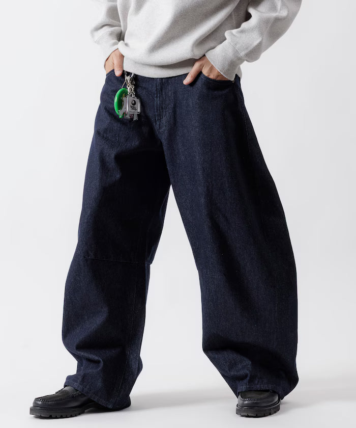 Wide Silhouette Curve Denim Pants One Wash