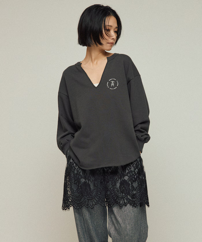 Organic Cotton V-Neck Embroidery Sweatshirt / Relaxed Fit / French Terry Sweatshirt