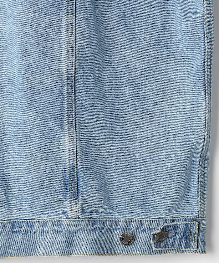 Short-Length Relaxed Denim Trucker Jacket