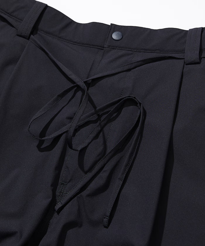 2.5Layer 1 tuck wide tapered shell pants