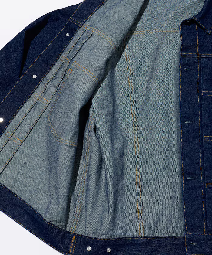 Short-Length Relaxed Denim Trucker Jacket