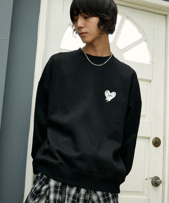 LOVE POP STUDIO HEART LOGO GRAPHIC SWEAT【Limited Edition】