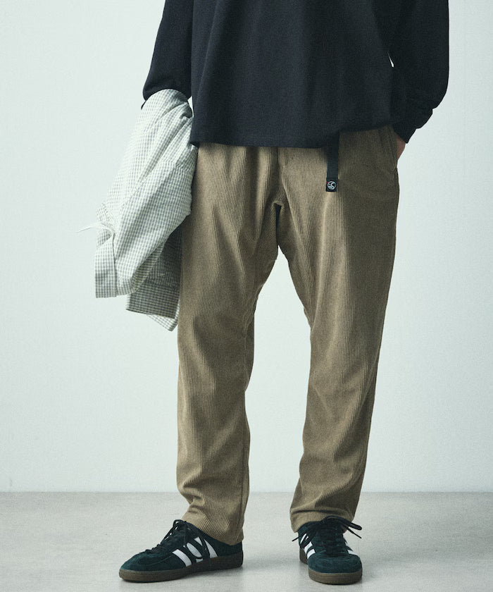 Basic silhouette corduroy climbing pants / tapered silhouette [limited edition]