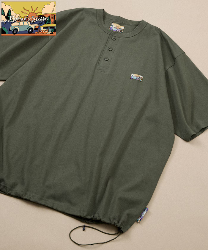 FREAK'S STORE for BEACH & FES Relax Fit One Point Logo Spindle Henley Neck T-Shirt - Olive