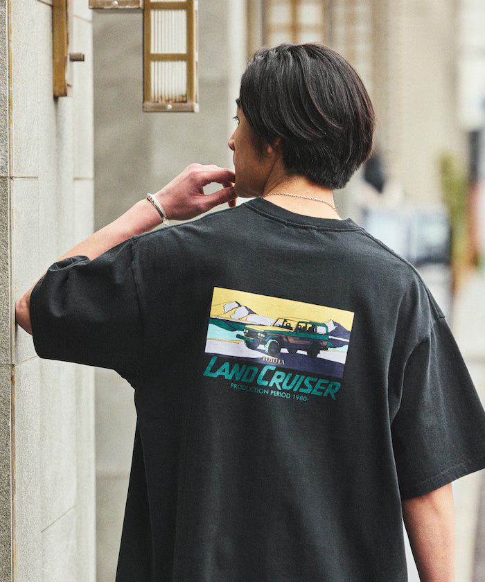 Relaxed Fit Land Cruiser 60 Back Print Short Sleeve Crew Neck T-Shirt