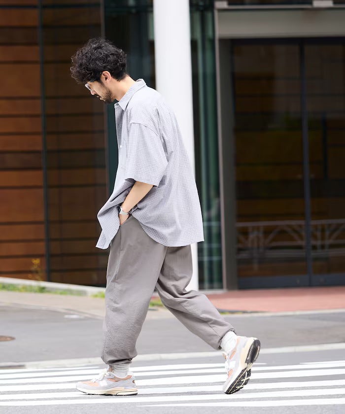 Wide Straight Nylon Track Pants / Tapered Silhouette Easy Nylon Pants