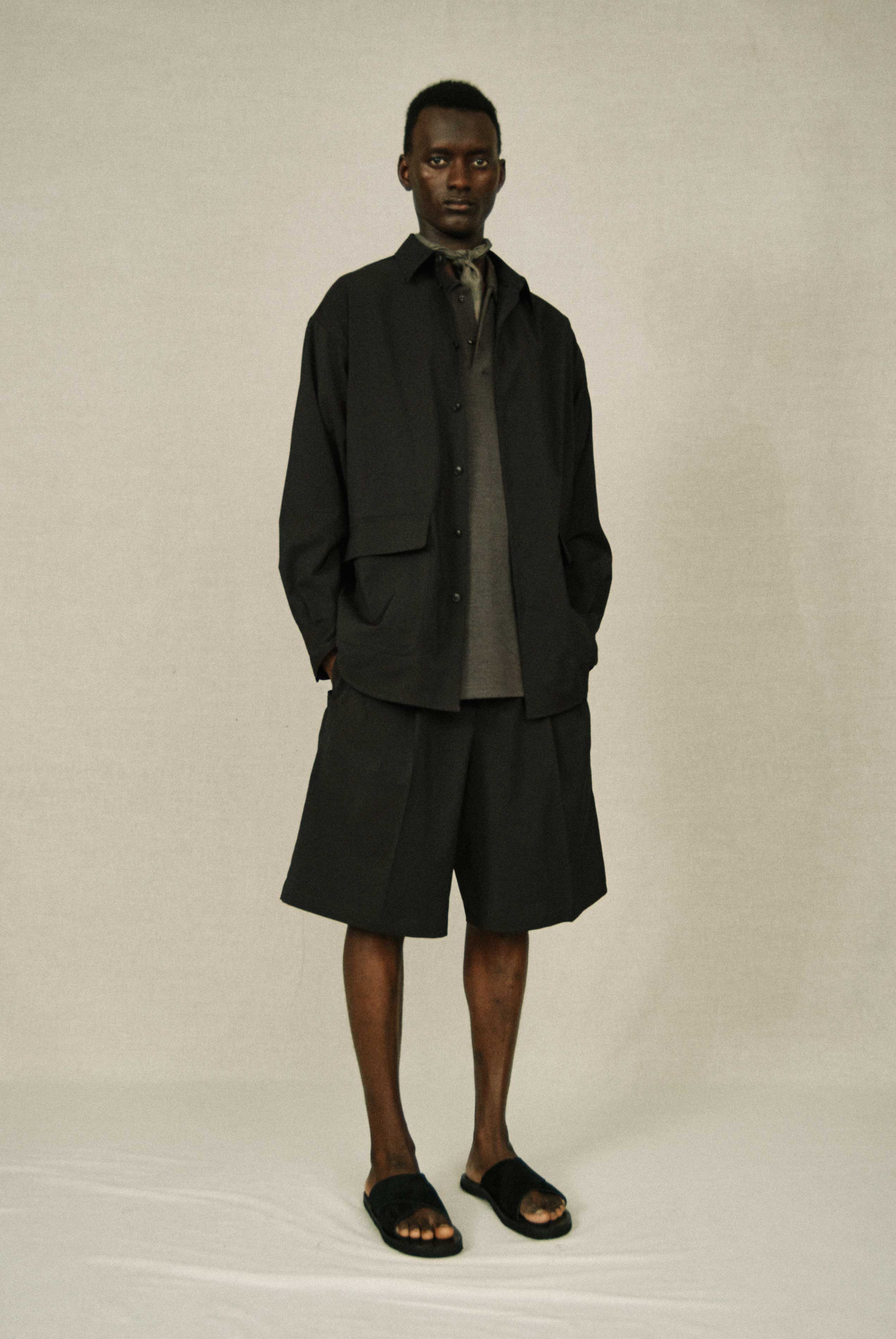 DOUBLE PLEATED SHORTS