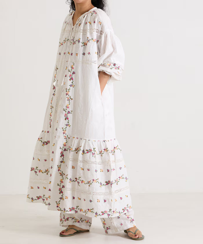Dobby Floral Embroidery x Lace Dress