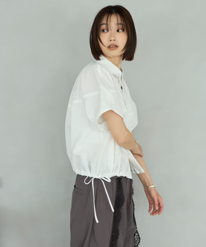 Switch Short Sleeve Hem Code Blouse