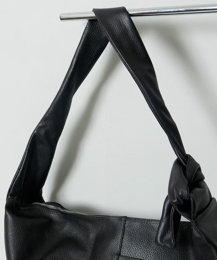 Leather Banana Big Shoulder Bag / Leather Banana Big Shoulder / Messenger Bag / Cowhide / Water-Repellent Leather