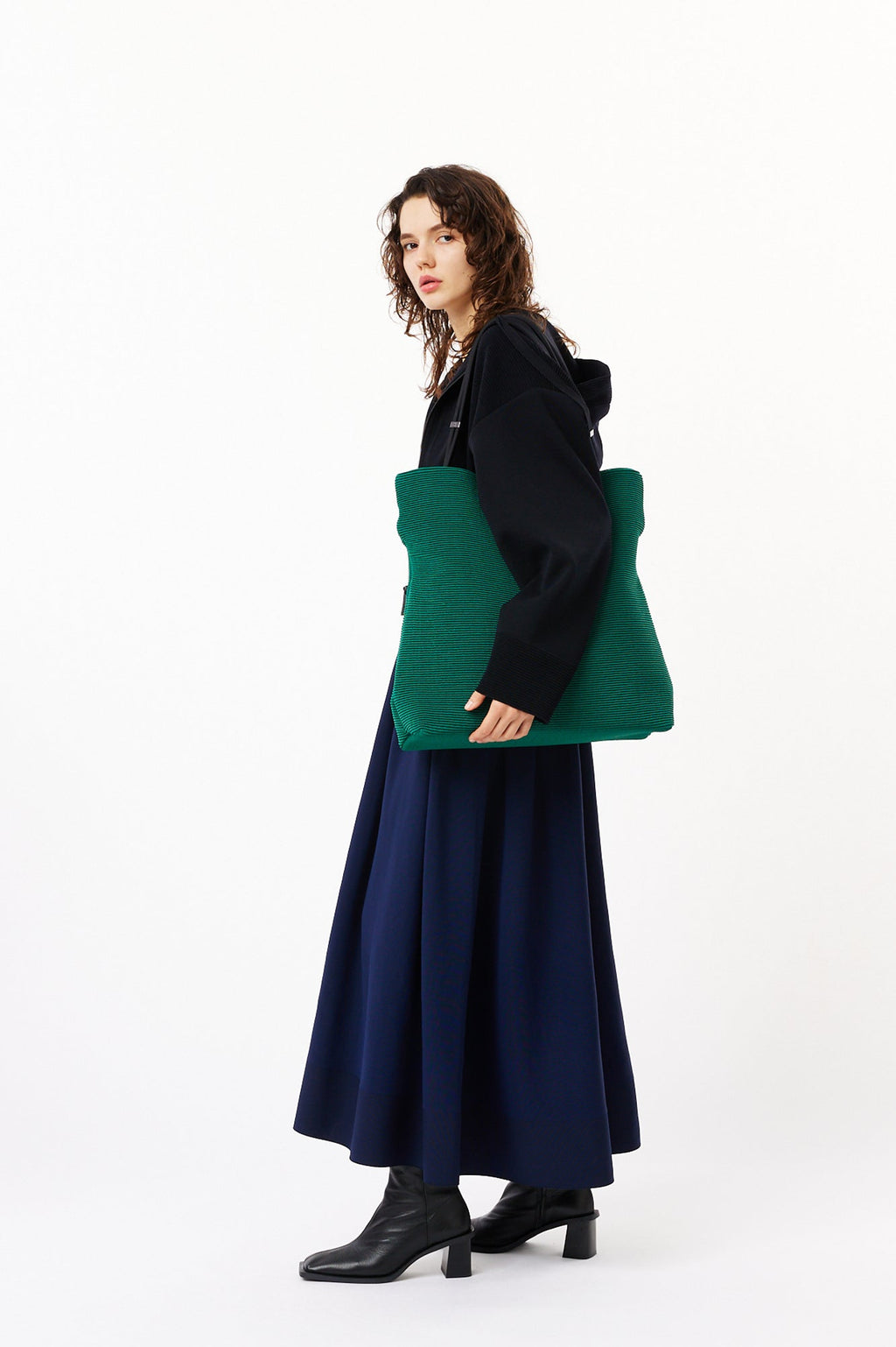 DOUGHY TOTE BAG
