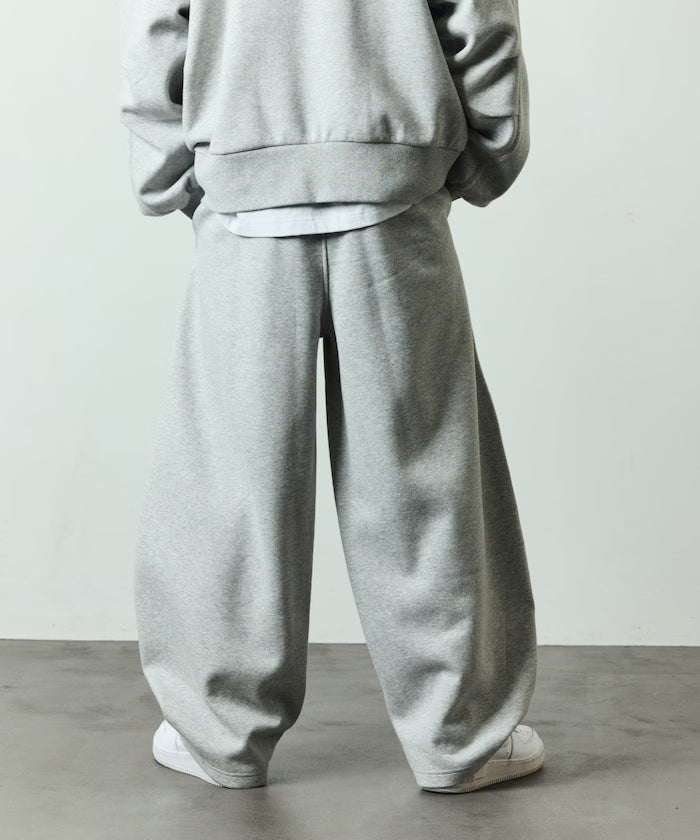 Wide Silhouette Bonding Barrel Leg Sweatpants 【Limited Edition】