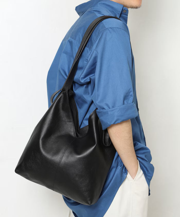 Leather 2-way triangle tote / water-repellent leather / A4