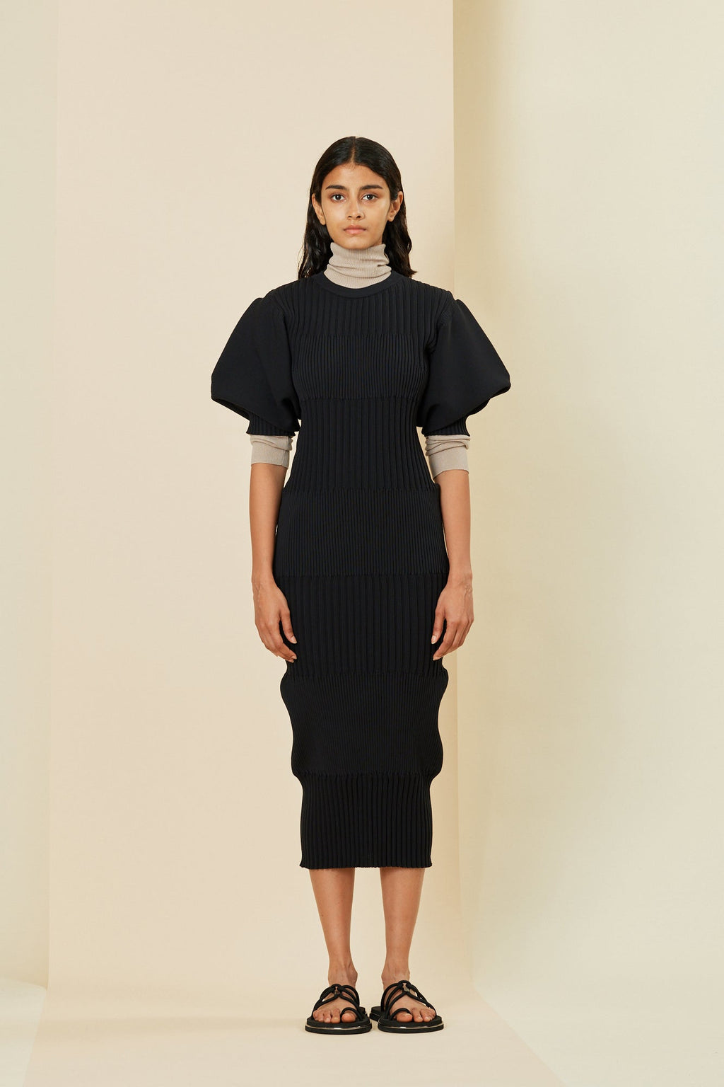 FLUTED SHORT PUFF SLEEVE DRESS