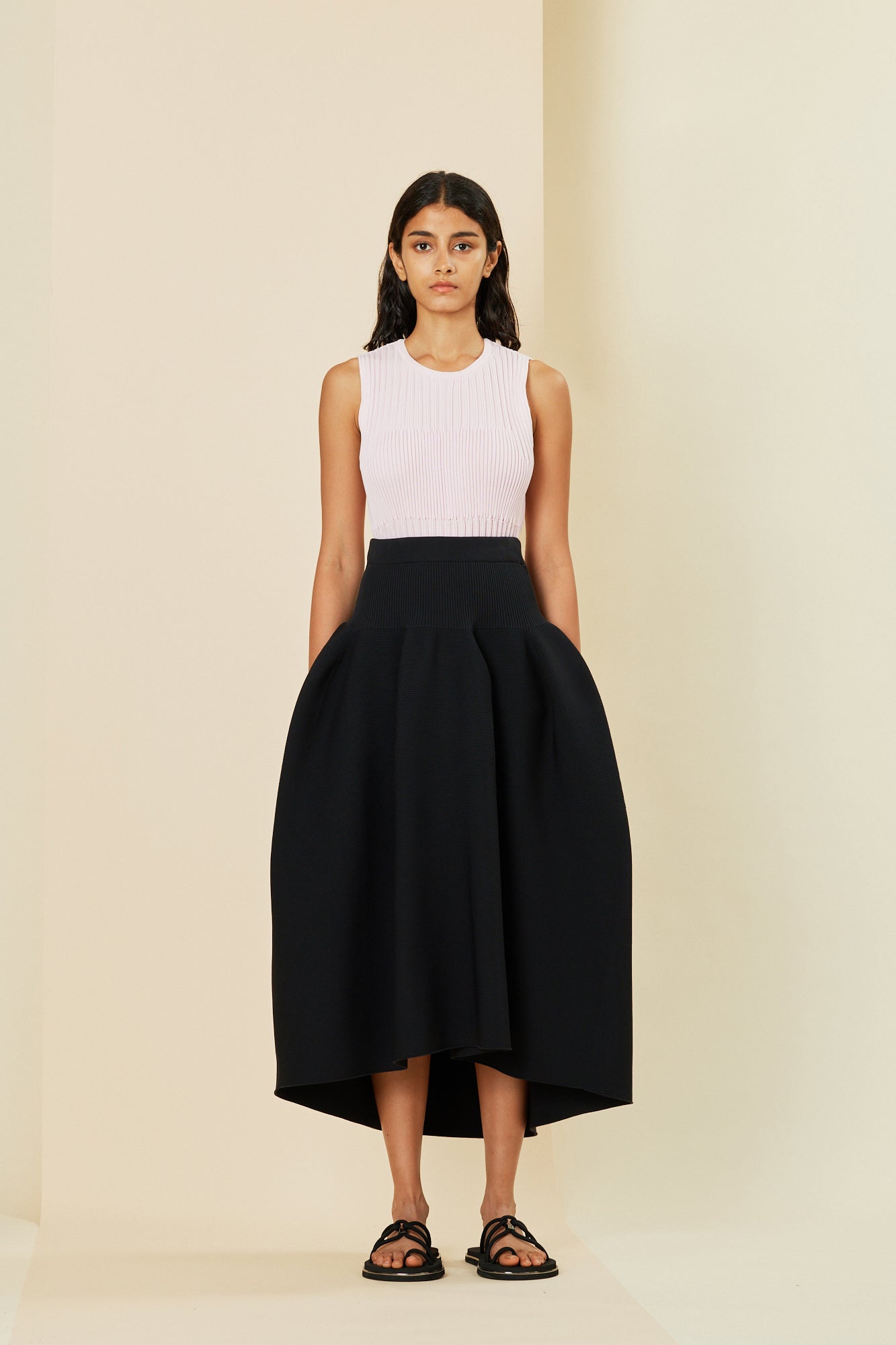 FLUTED SLEEVELESS TOP