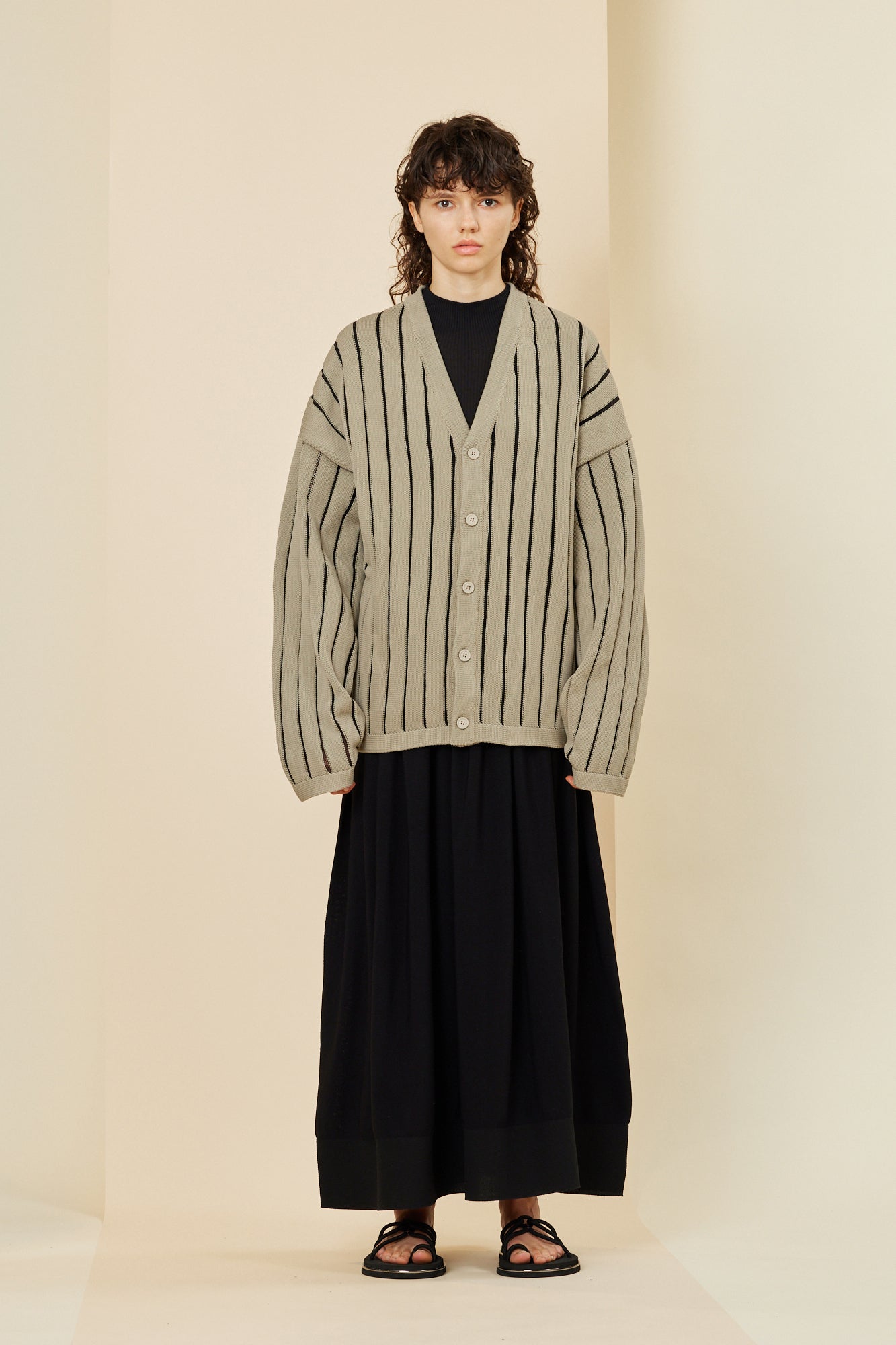 LOUVER METAL CARDIGAN