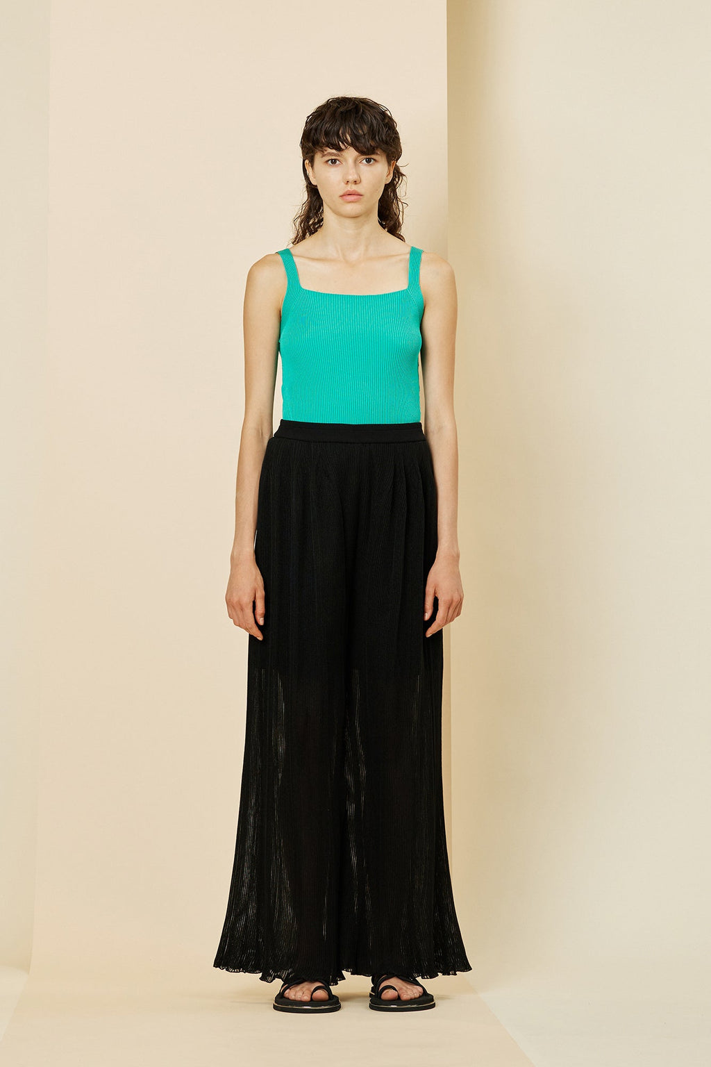 PORTRAIT CAMISOLE TOP