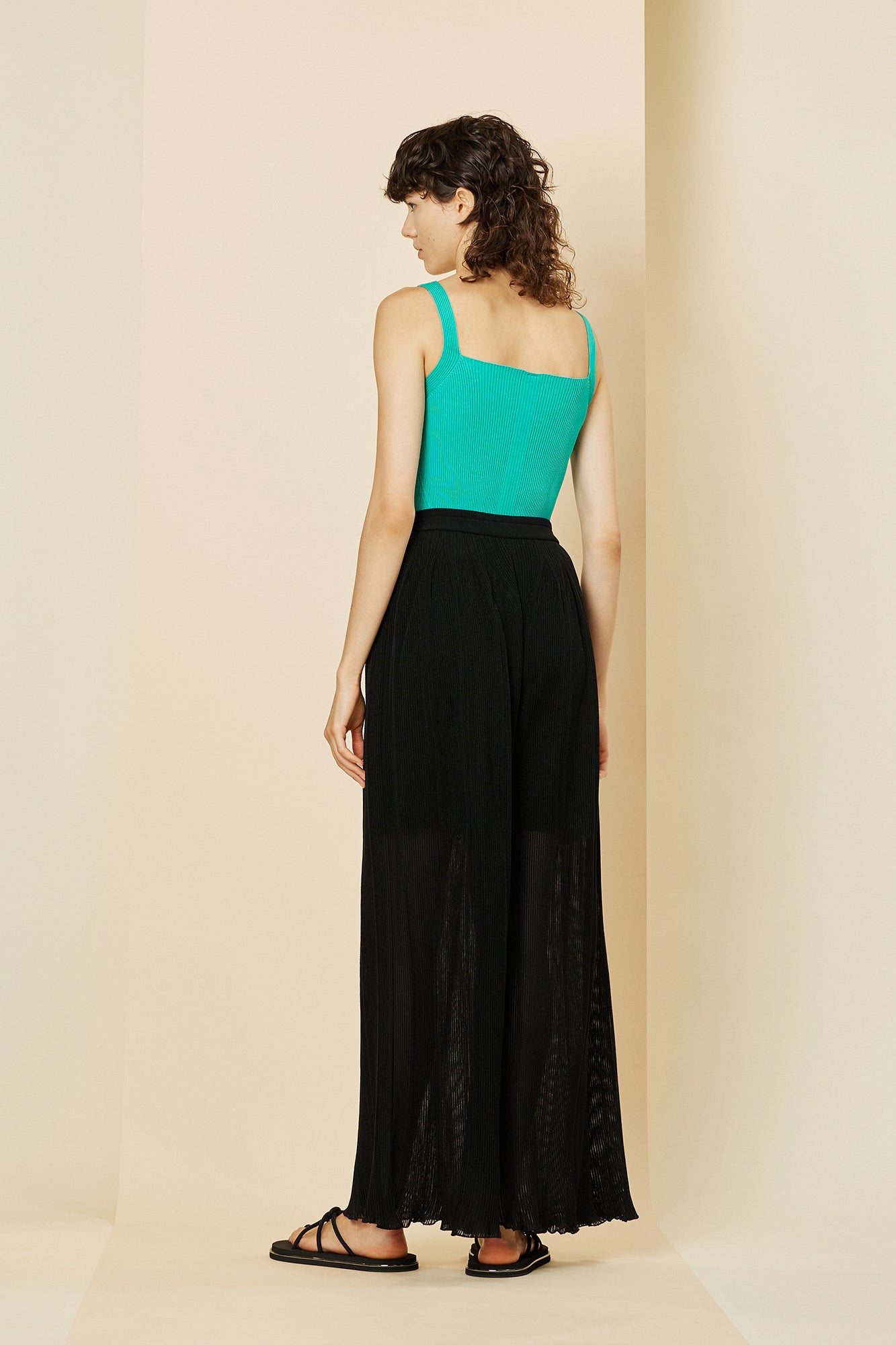 PORTRAIT CAMISOLE TOP