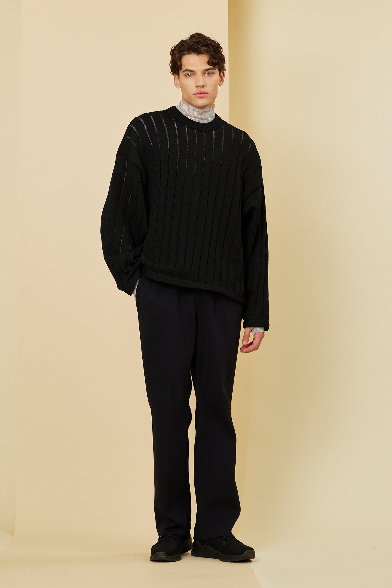 LOUVER METAL PULLOVER