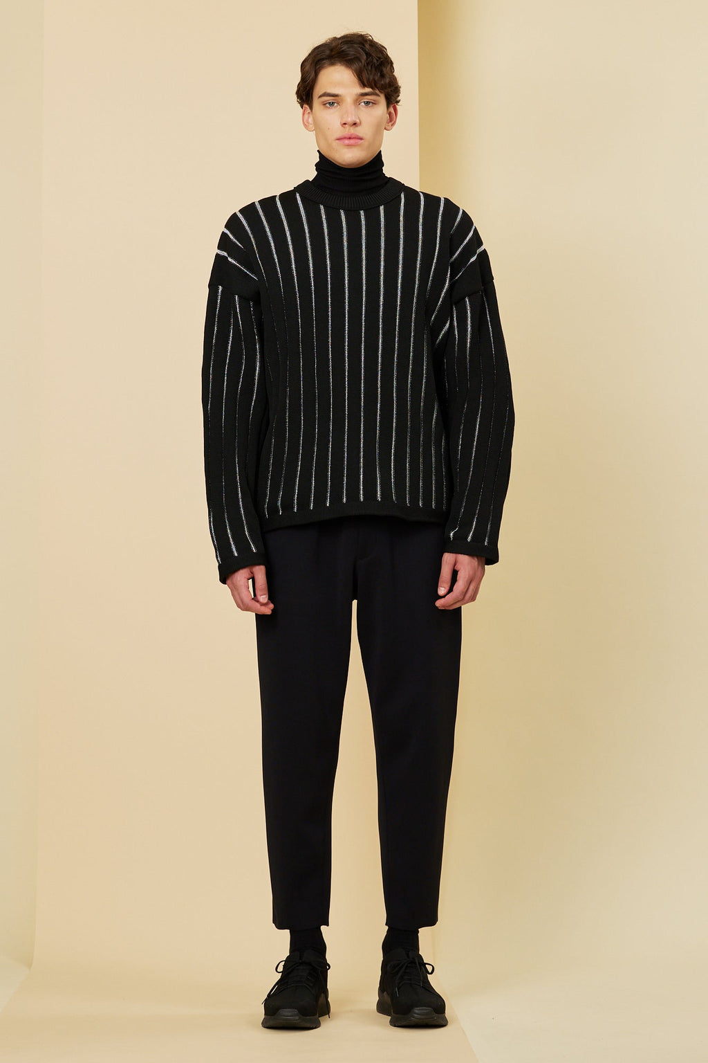LOUVER METAL PULLOVER