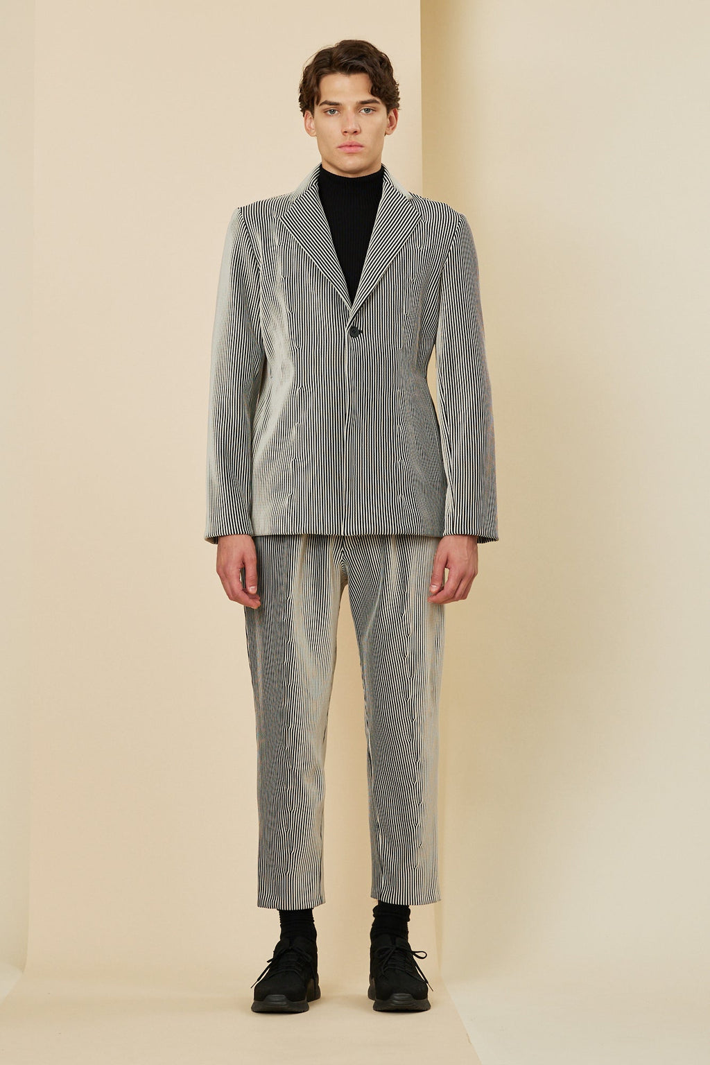 HYPHA TAILORED JACKET