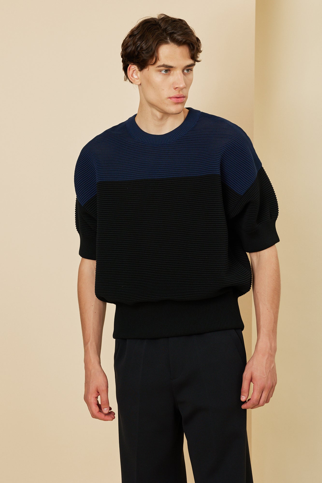 TC STRATUM SHORT SLEEVE TOP