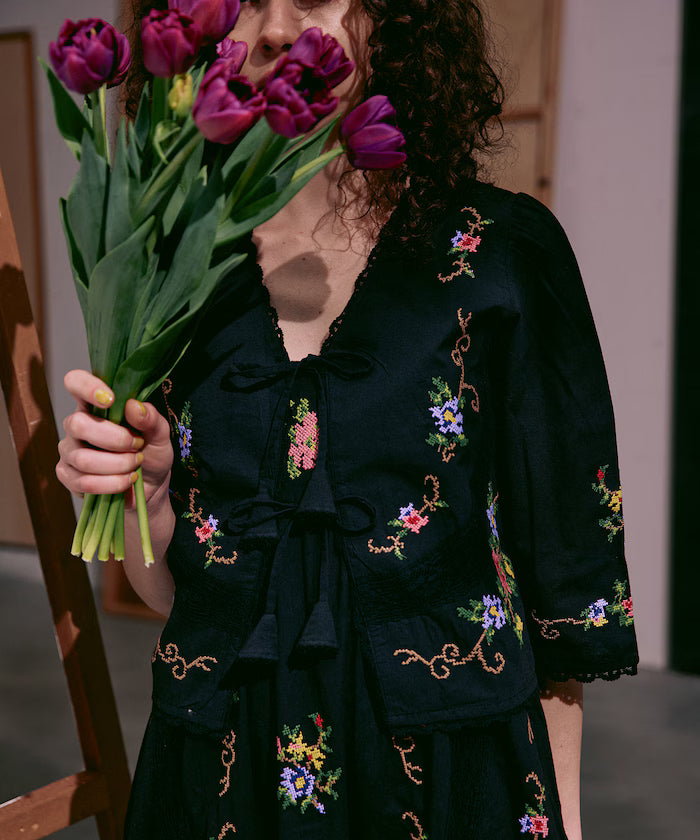 India Flower Cross Embroidery Lace Bolero - Black