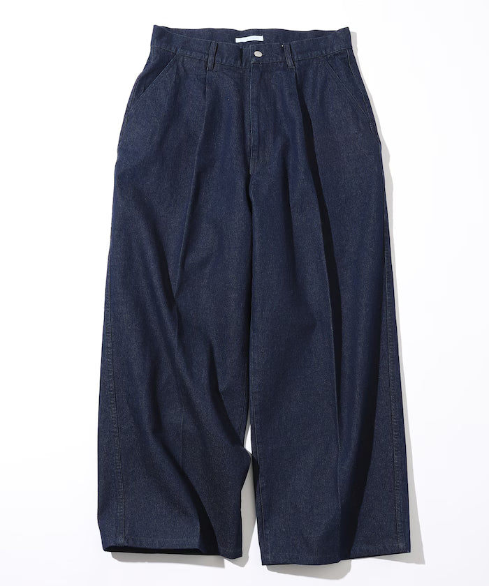 Wide Silhouette Straight Denim