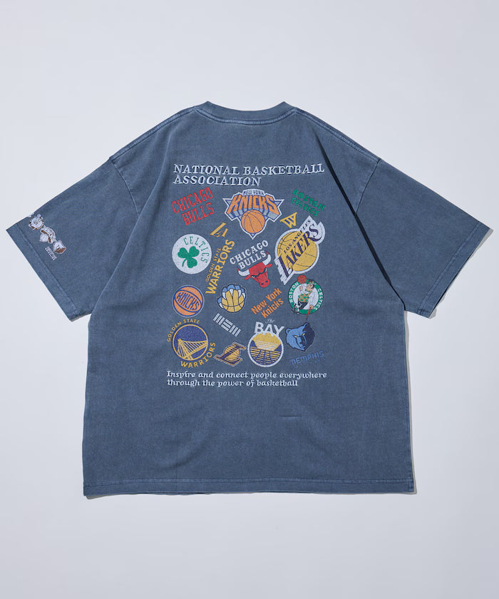 NBA × FREAK'S STORE Collaboration Random Team Logo Backprint Crewneck T-Shirt - Navy