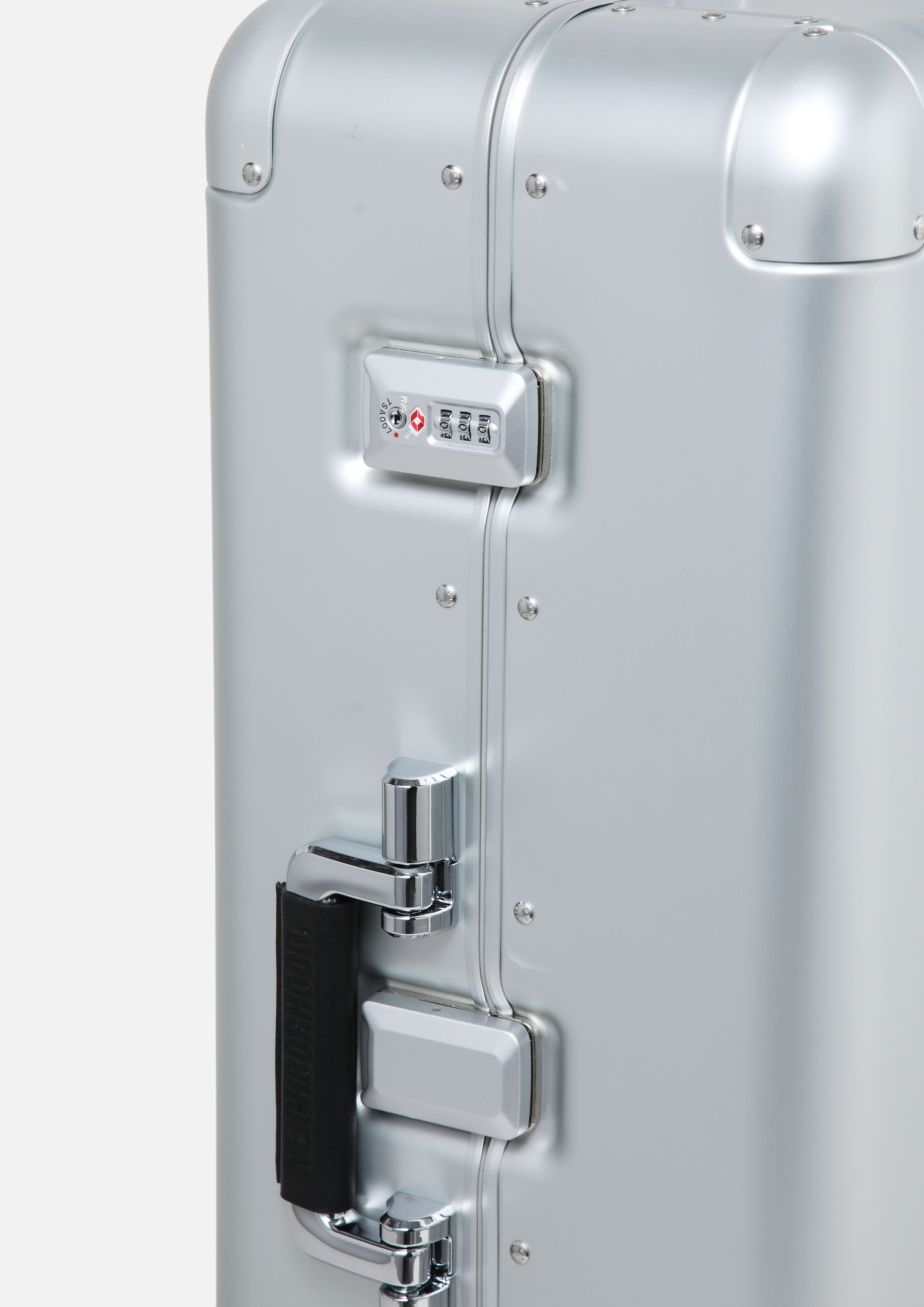 Nh X Zero Halliburton Classic Aluminum 3 0 88 L