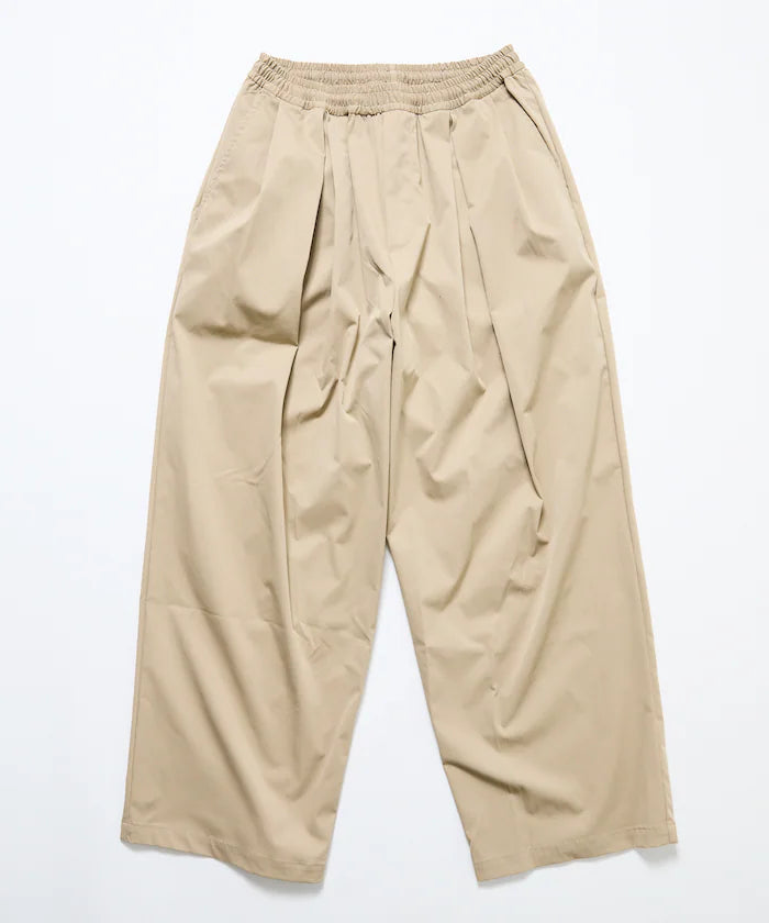 Wide Silhouette Poly chino Tuck Easy Pants 【Limited Release】