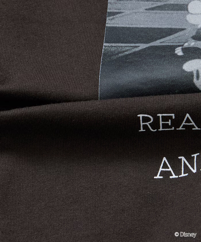 DISNEY/Mickey Mouse/Monochrome Back Print Crew Neck T-Shirt/Scene [Limited Edition]